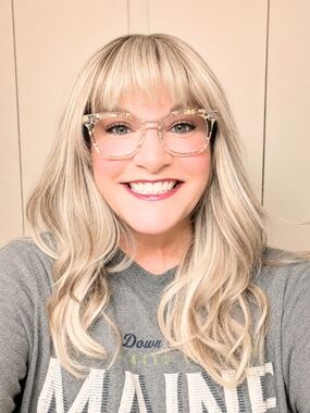 DWY Wigs - Rooted, Light Blonde Wavy 22" Wig. Reg $65 ‼️🩷